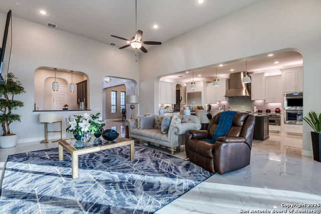 Image 9 of 29 For 21335 Rembrandt