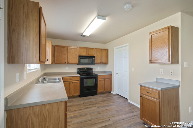 Image 11 of 30 For 144 Crest Blf