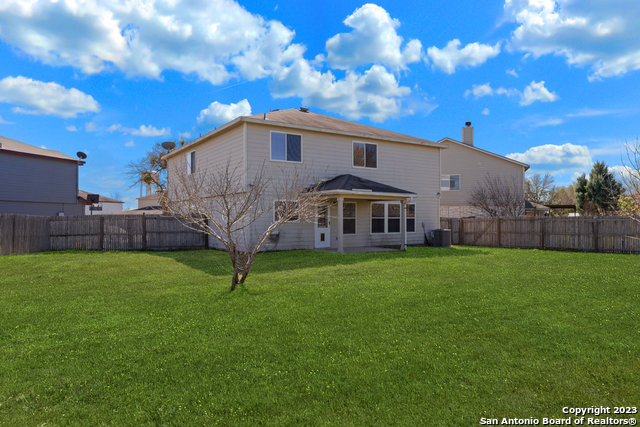 Image 28 of 30 For 144 Crest Blf