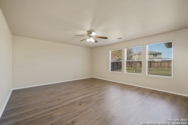 Image 6 of 30 For 144 Crest Blf