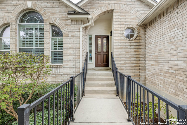 Listing photo id 0 for 18719 Rogers Pass