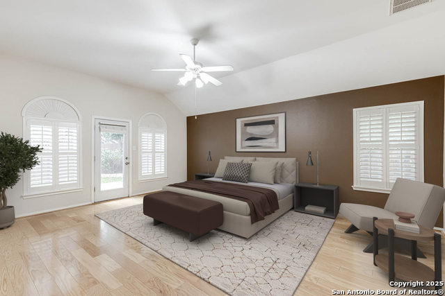 Listing photo id 20 for 18719 Rogers Pass