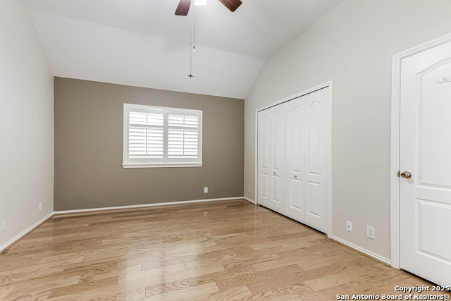 Listing photo id 28 for 18719 Rogers Pass