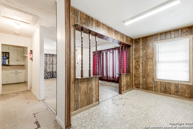 Image 4 of 12 For 119 Livingston