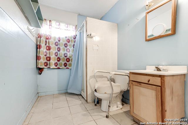 Image 8 of 12 For 119 Livingston