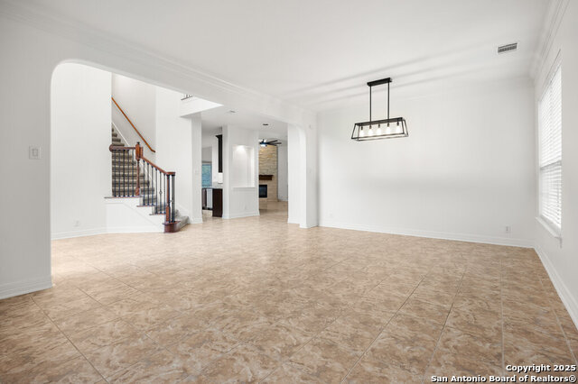 Image 11 of 30 For 21706 Eden Rose