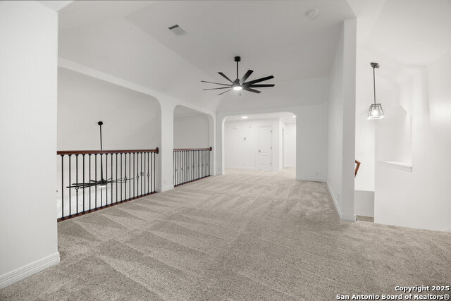 Image 22 of 30 For 21706 Eden Rose