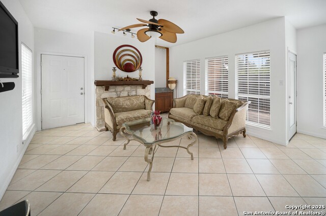 Image 4 of 17 For 14745 Babcock Rd 103