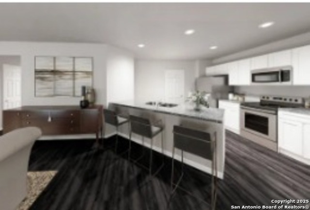 Image 3 of 8 For 705 Mariposa Lane