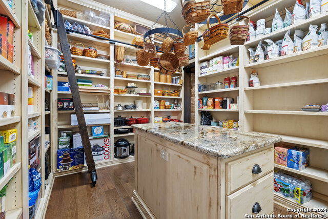 Image 24 of 64 For 1039 Bluewater Place