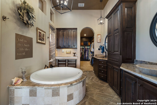 Image 28 of 64 For 1039 Bluewater Place