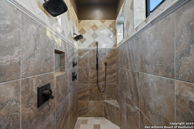 Image 30 of 64 For 1039 Bluewater Place