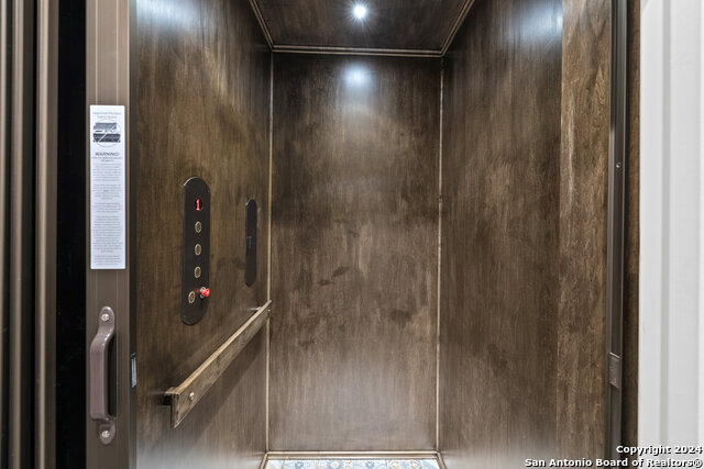 Image 45 of 64 For 1039 Bluewater Place