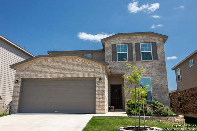 Listing photo id 2 for 10322 Lady Bird