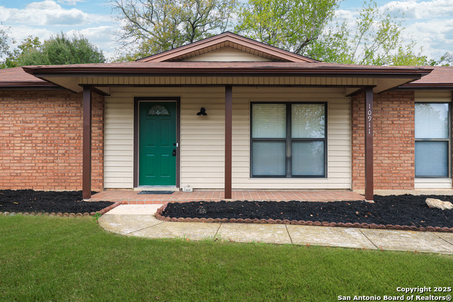 Image 3 of 31 For 10911 Putman Farm