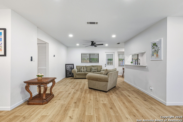 Image 6 of 31 For 10911 Putman Farm