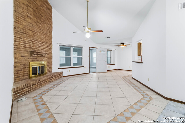 Image 5 of 32 For 14658 Highland Ridge