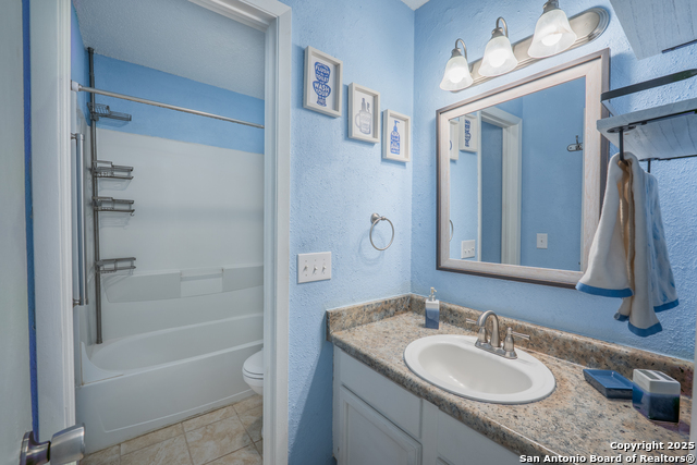 Image 15 of 25 For 6306 Fort Maddin