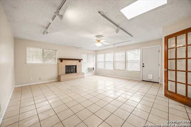 Image 9 of 20 For 5311 Winridge