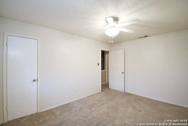 Image 29 of 37 For 5515 Champions Hill Dr