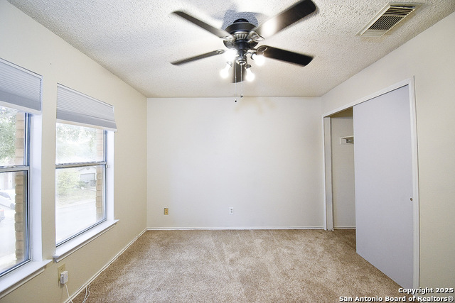 Image 31 of 37 For 5515 Champions Hill Dr