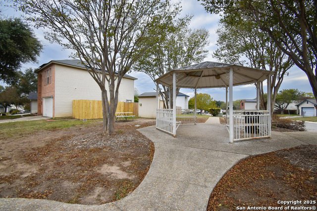 Image 4 of 37 For 5515 Champions Hill Dr