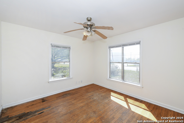 Image 20 of 26 For 1701 Southcross W