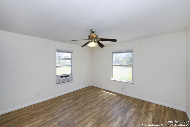 Image 21 of 26 For 1701 Southcross W