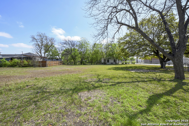 Image 26 of 26 For 1701 Southcross W