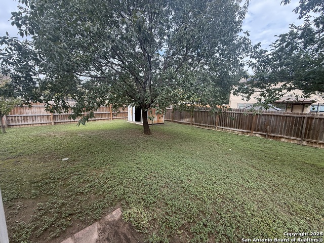 Image 30 of 31 For 16530 Caballo Valley