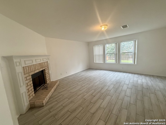 Image 5 of 31 For 16530 Caballo Valley