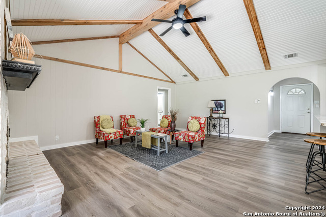 Image 13 of 42 For 15814 Blue Creek