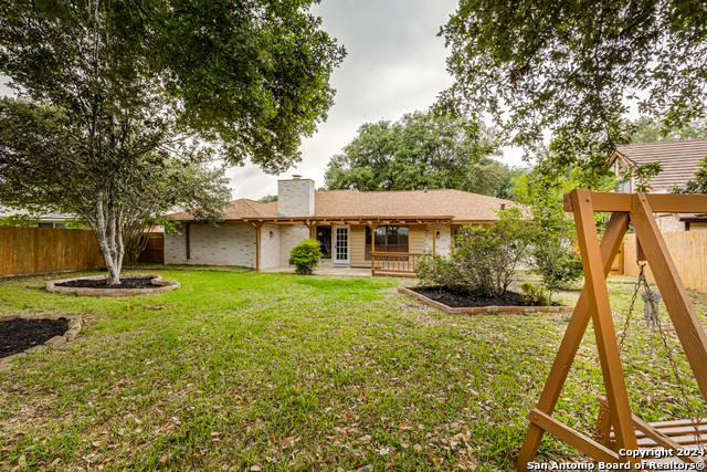 Image 28 of 42 For 15814 Blue Creek