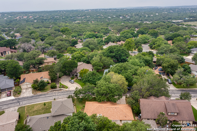 Image 33 of 42 For 15814 Blue Creek