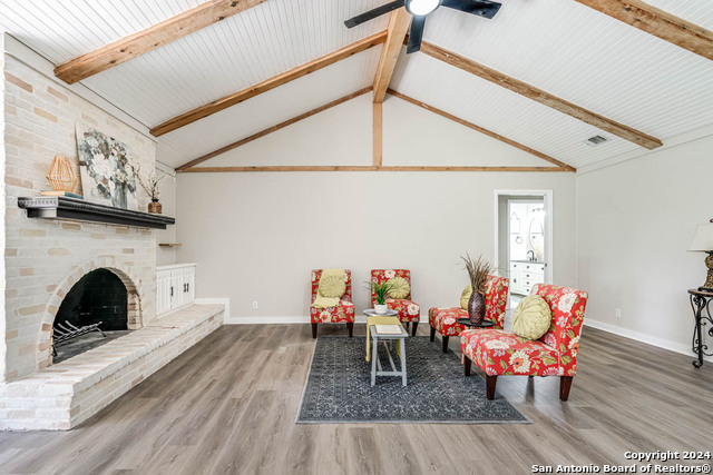 Image 7 of 42 For 15814 Blue Creek