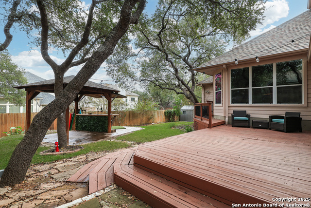 Image 35 of 38 For 1615 Lookout Pt