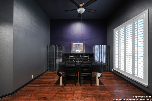 Image 4 of 38 For 1615 Lookout Pt