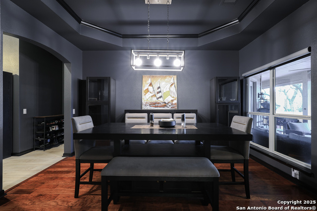 Image 5 of 38 For 1615 Lookout Pt