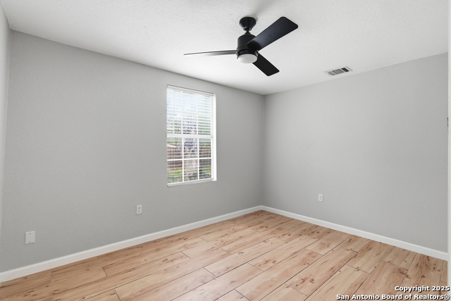 Image 14 of 15 For 126 King Roger