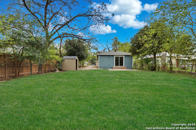 Image 15 of 15 For 126 King Roger