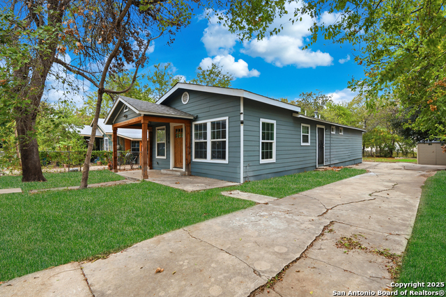 Image 2 of 15 For 126 King Roger