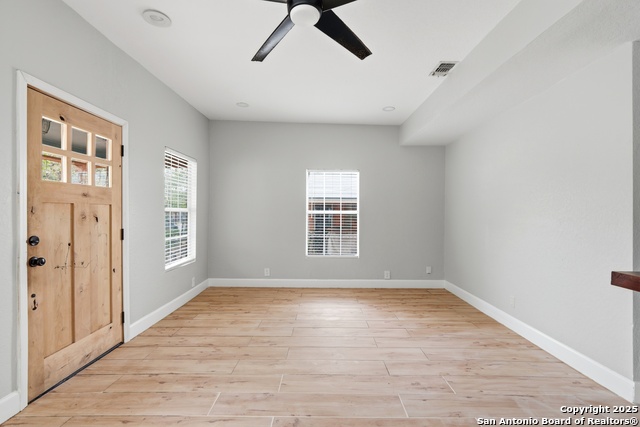 Image 7 of 15 For 126 King Roger