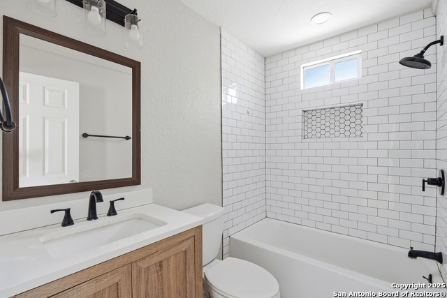 Image 9 of 15 For 126 King Roger