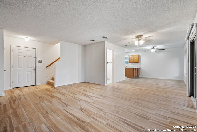 Image 11 of 30 For 4430 Putting