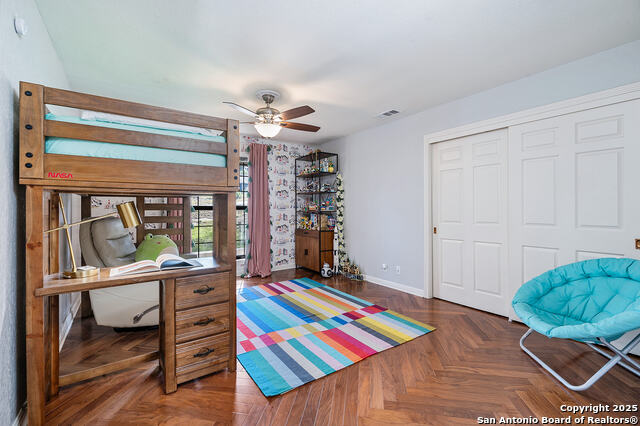 Listing photo id 23 for 29224 Seabiscuit