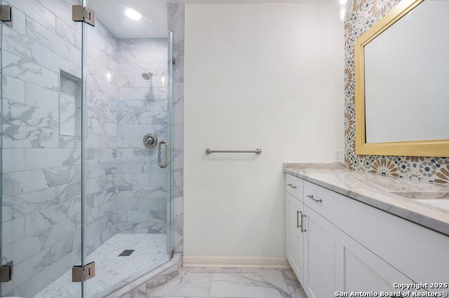 Listing photo id 29 for 29224 Seabiscuit