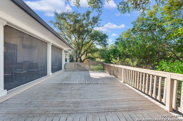 Listing photo id 35 for 29224 Seabiscuit