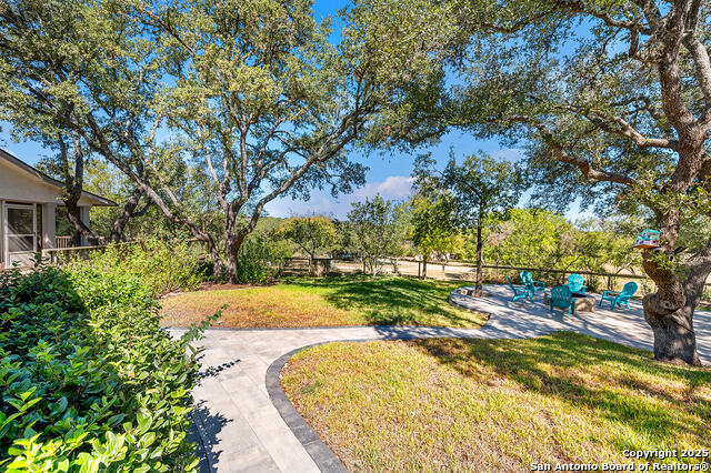 Listing photo id 40 for 29224 Seabiscuit