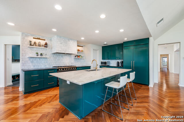 Listing photo id 3 for 29224 Seabiscuit