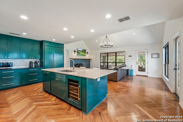 Listing photo id 4 for 29224 Seabiscuit